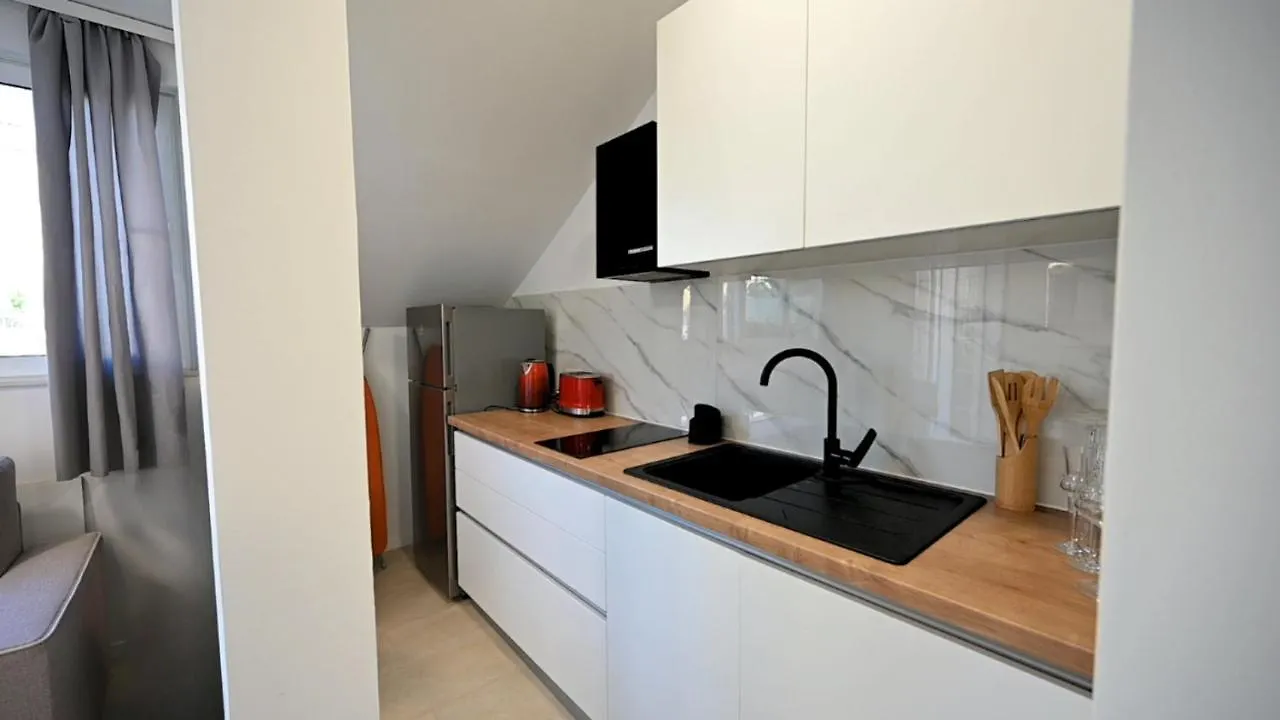 Apartment Nada - Porec - 300M From Beautiful Beaches And City Center