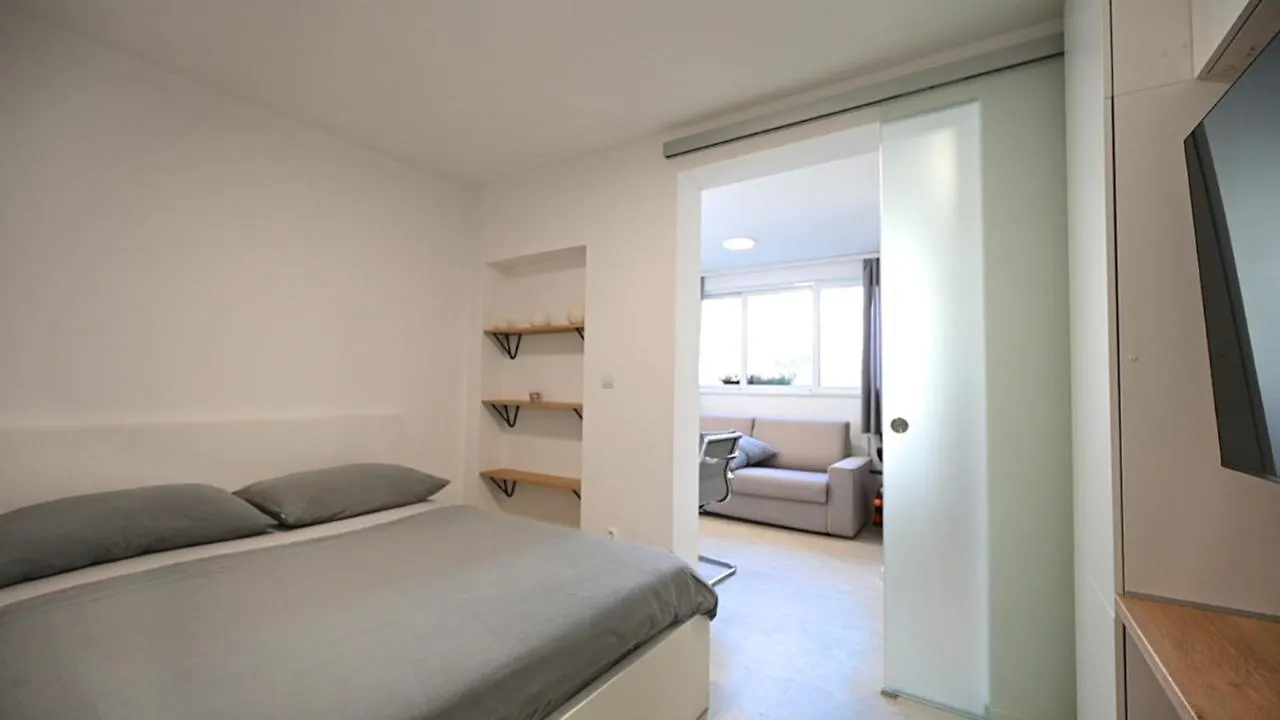 Apartment Nada - Porec - 300M From Beautiful Beaches And City Center